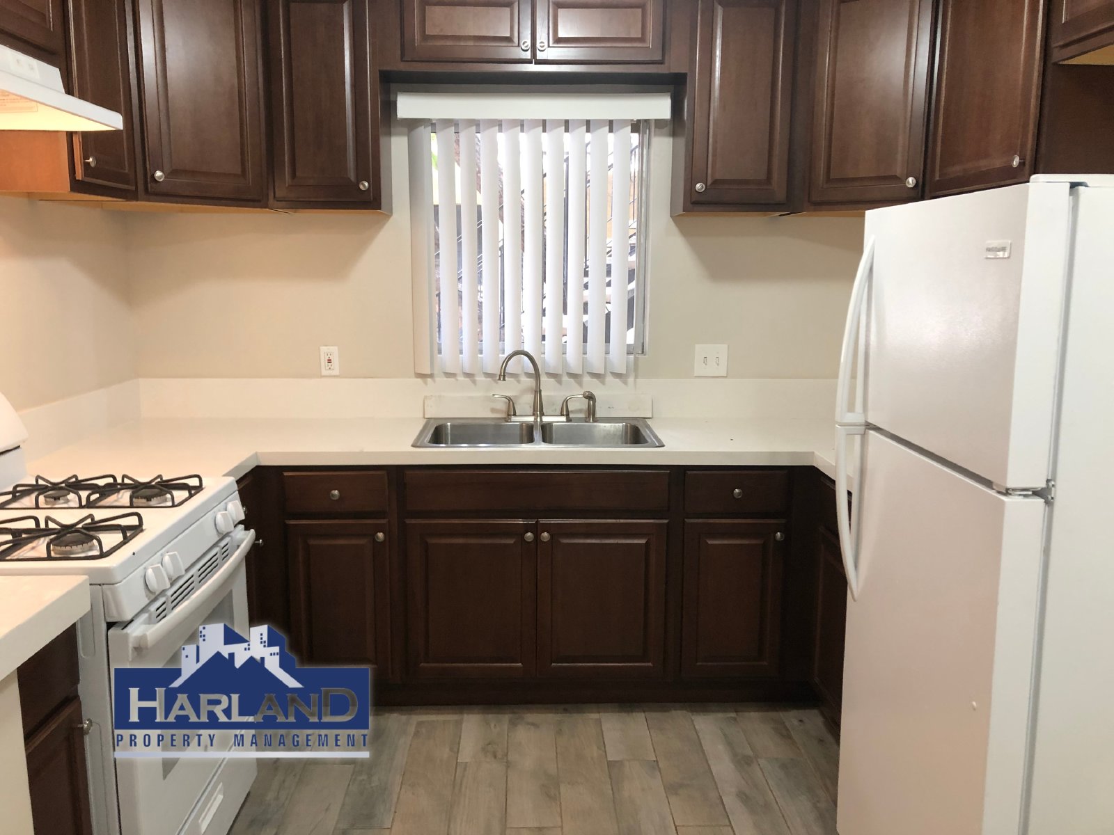 1043 B Ave property image