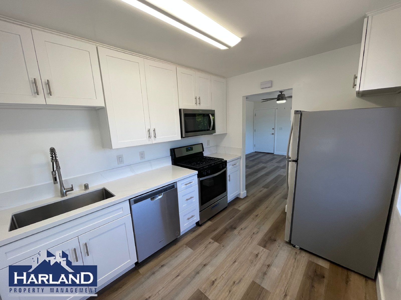 2250-2254 Garnet Avenue - 2252.5 property image