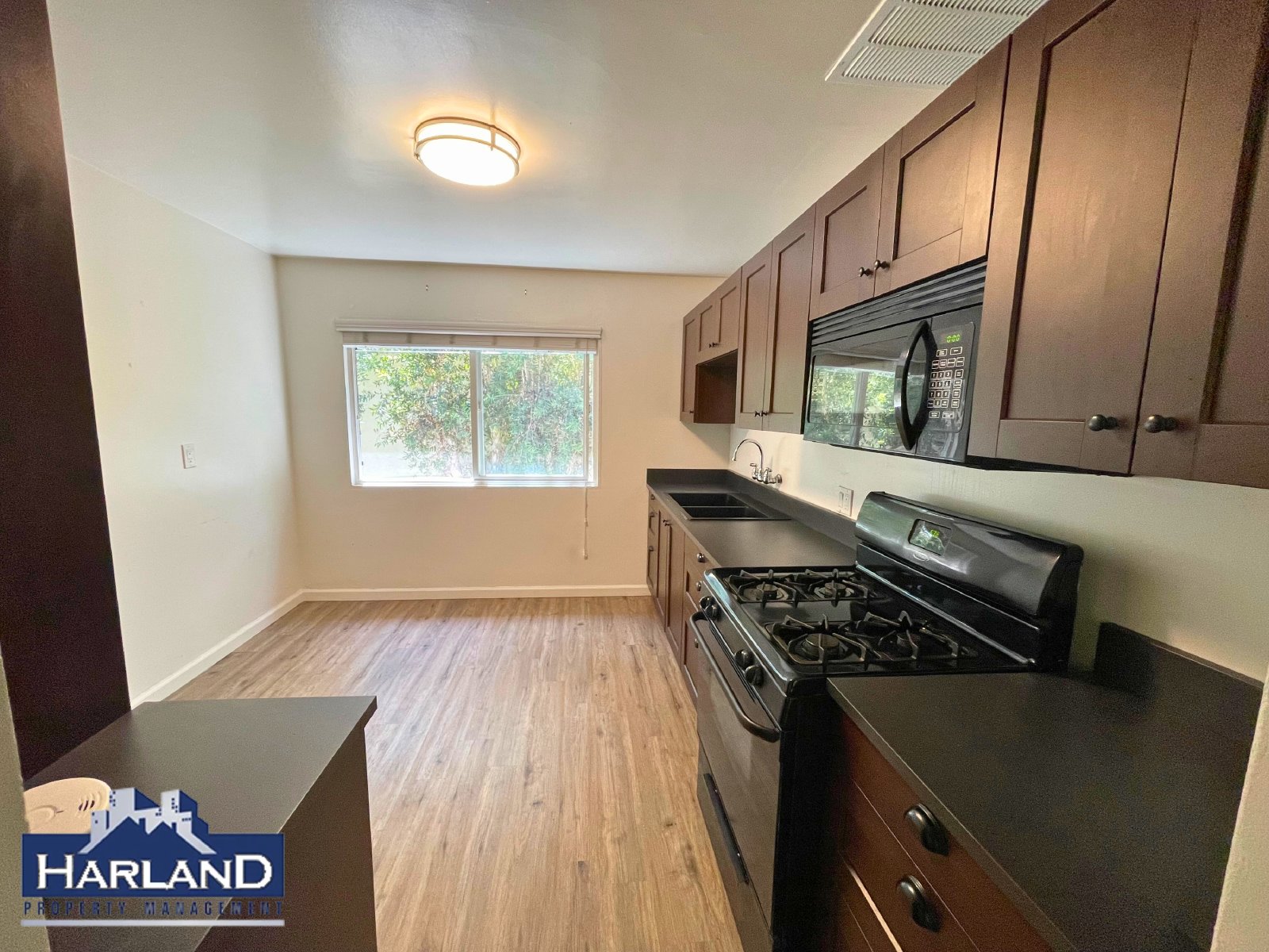 2250-2254 Garnet Avenue - 2254.5 property image