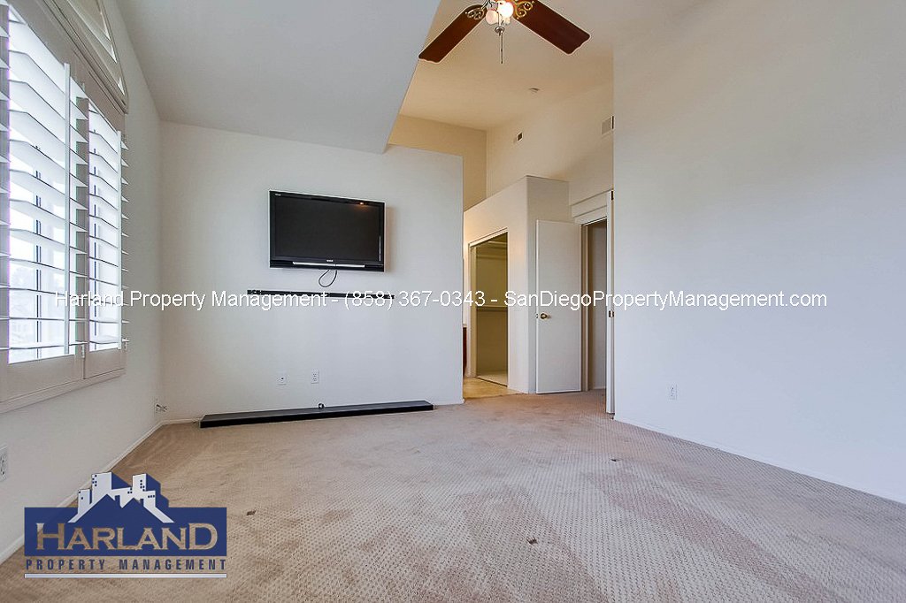 5540 Renaissance Ave. #3 property image