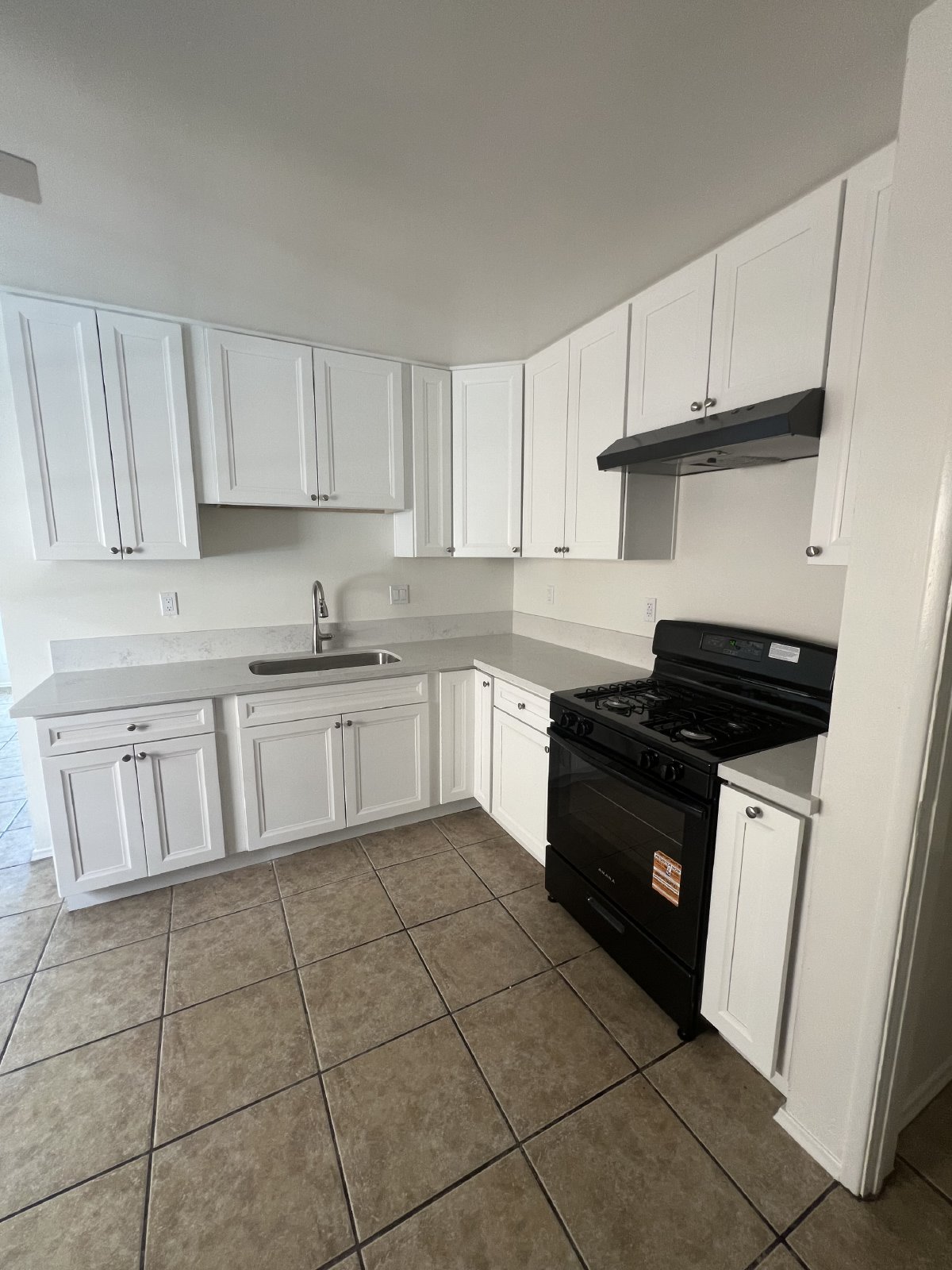 1227 18th St property image