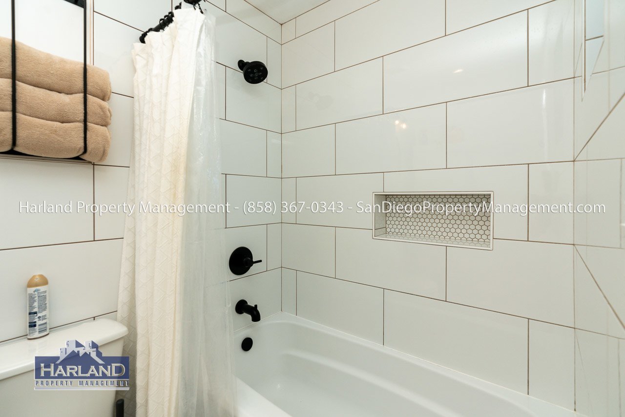 2831 Monroe Ave. - 2 property image