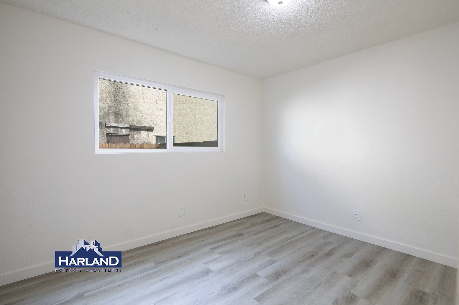 1107 B Ave property image