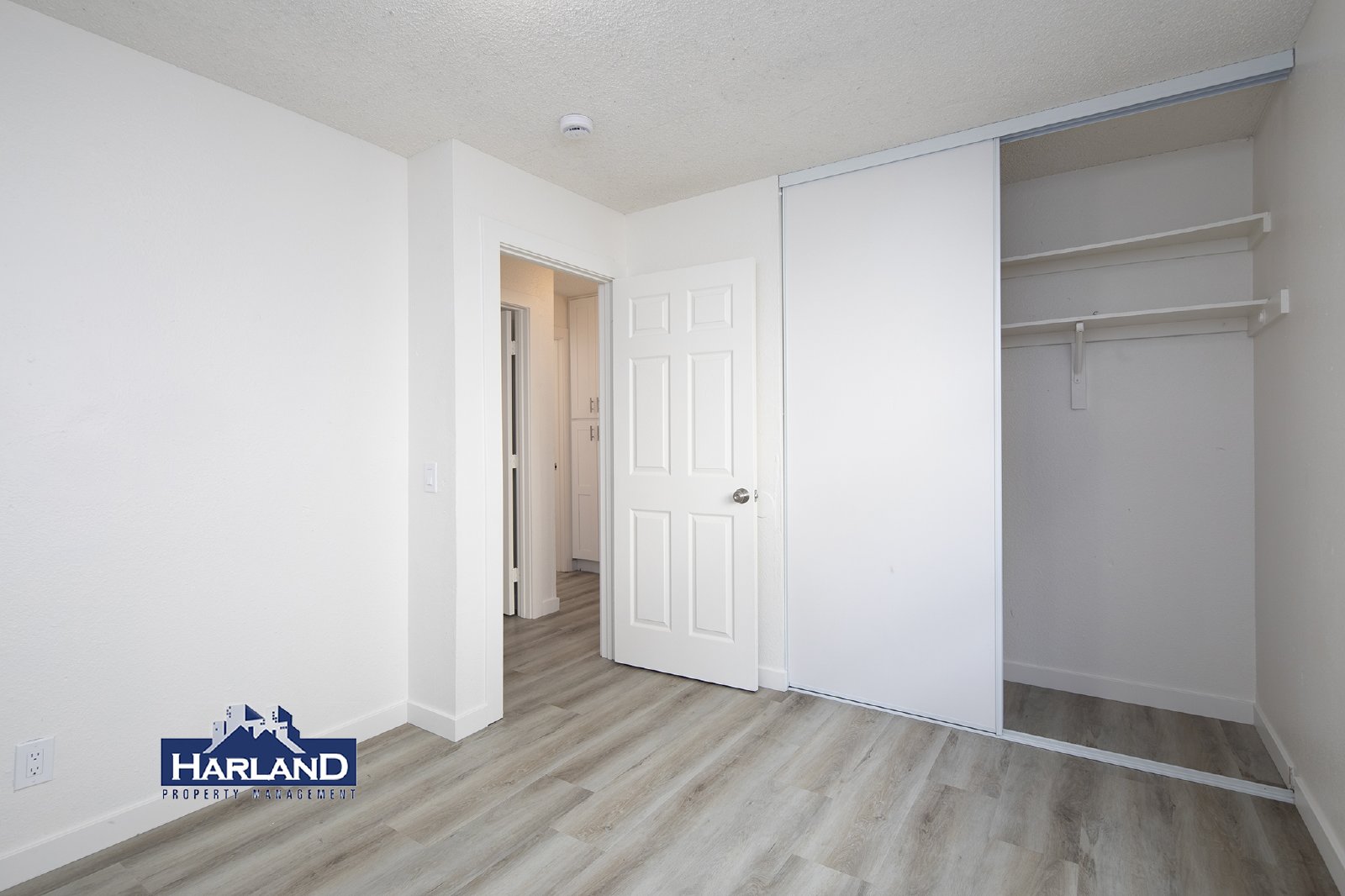 1107 B Ave property image