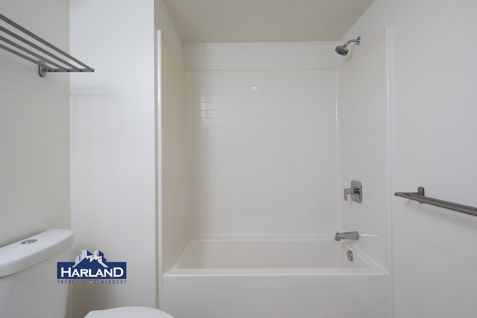 3333 Reynard Way - 3 property image