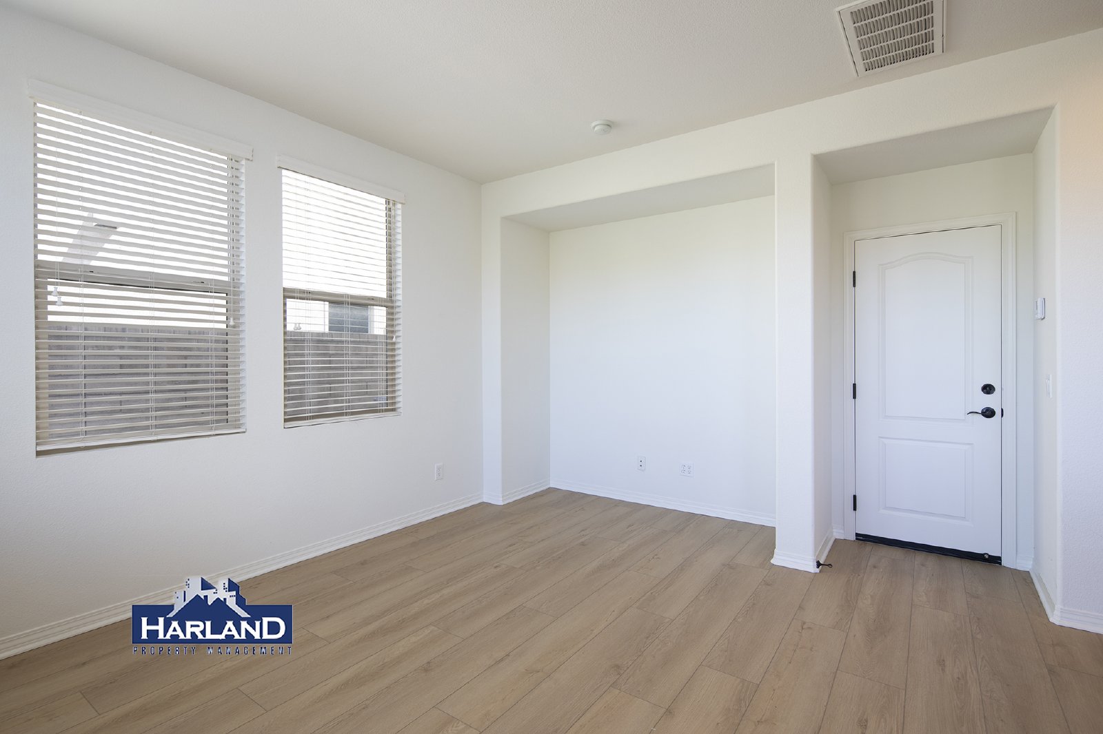 11320 Laurelcrest Dr property image